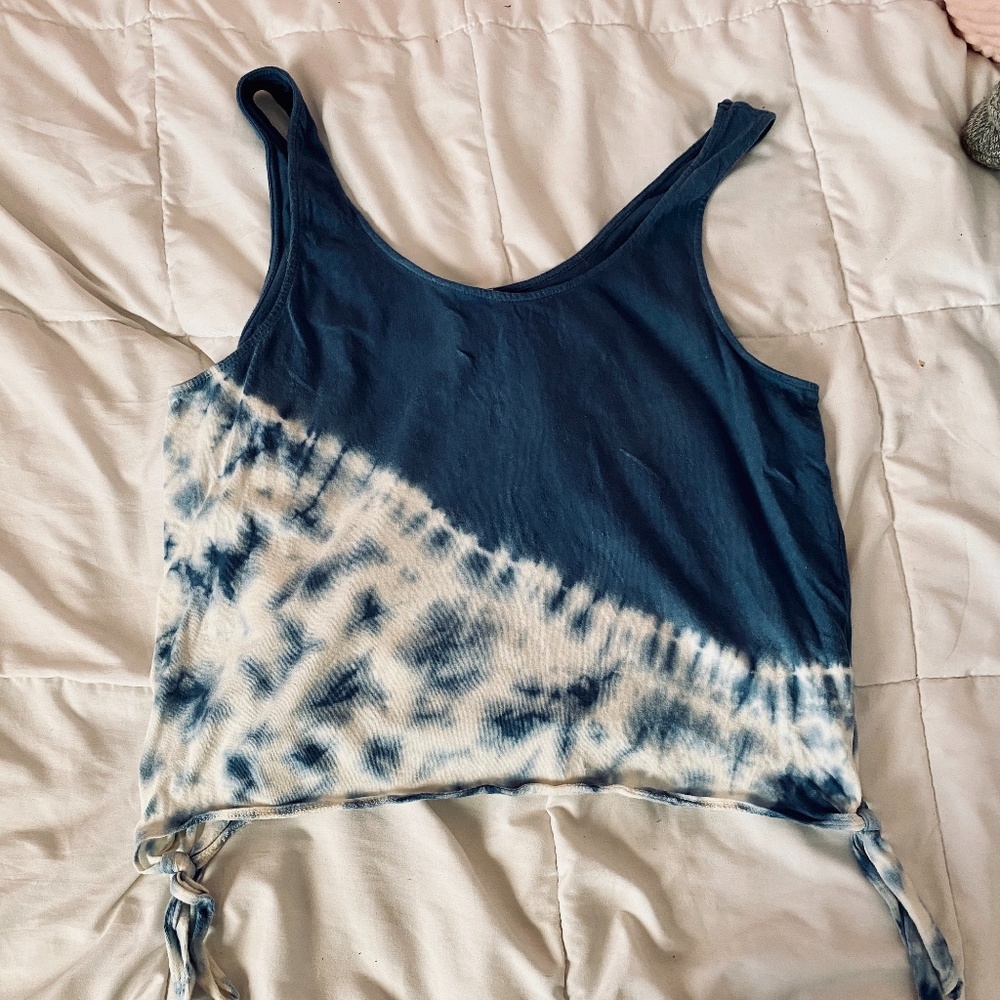 T&T FOREVER 21 Tie Dye Crop Top